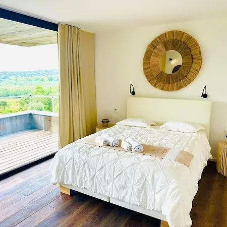 Loft *piscine Chauffee* Vue *