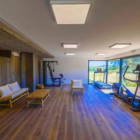 Loft *piscine Chauffee* Vue Villa *